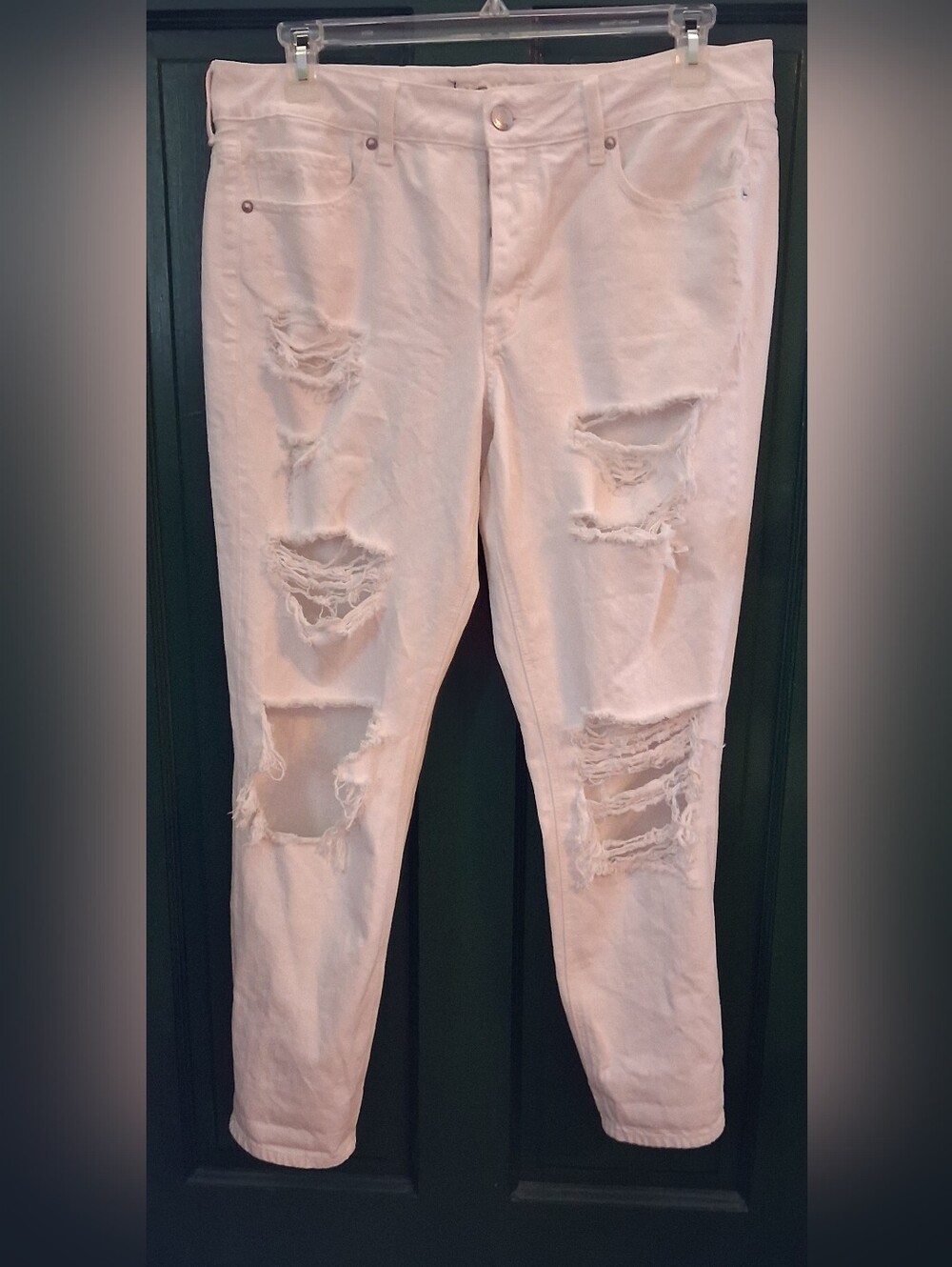 American Eagle Outfitters White Distressed Regular Jeans